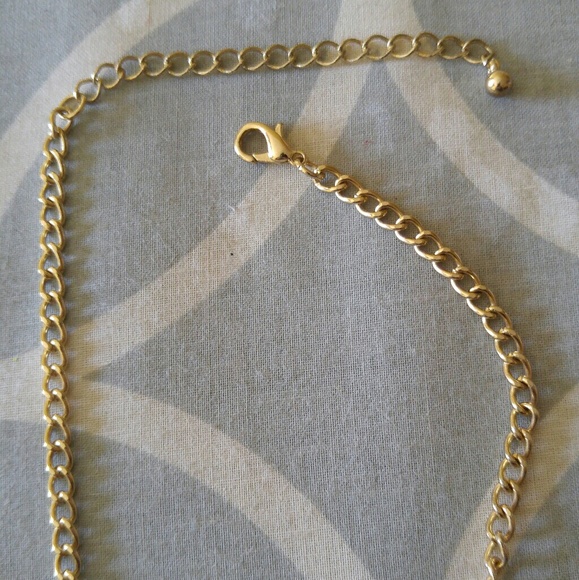 Costume Necklace - Picture 3 of 7